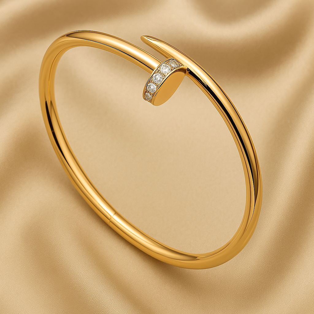 Elegance Nail Bracelet Gold